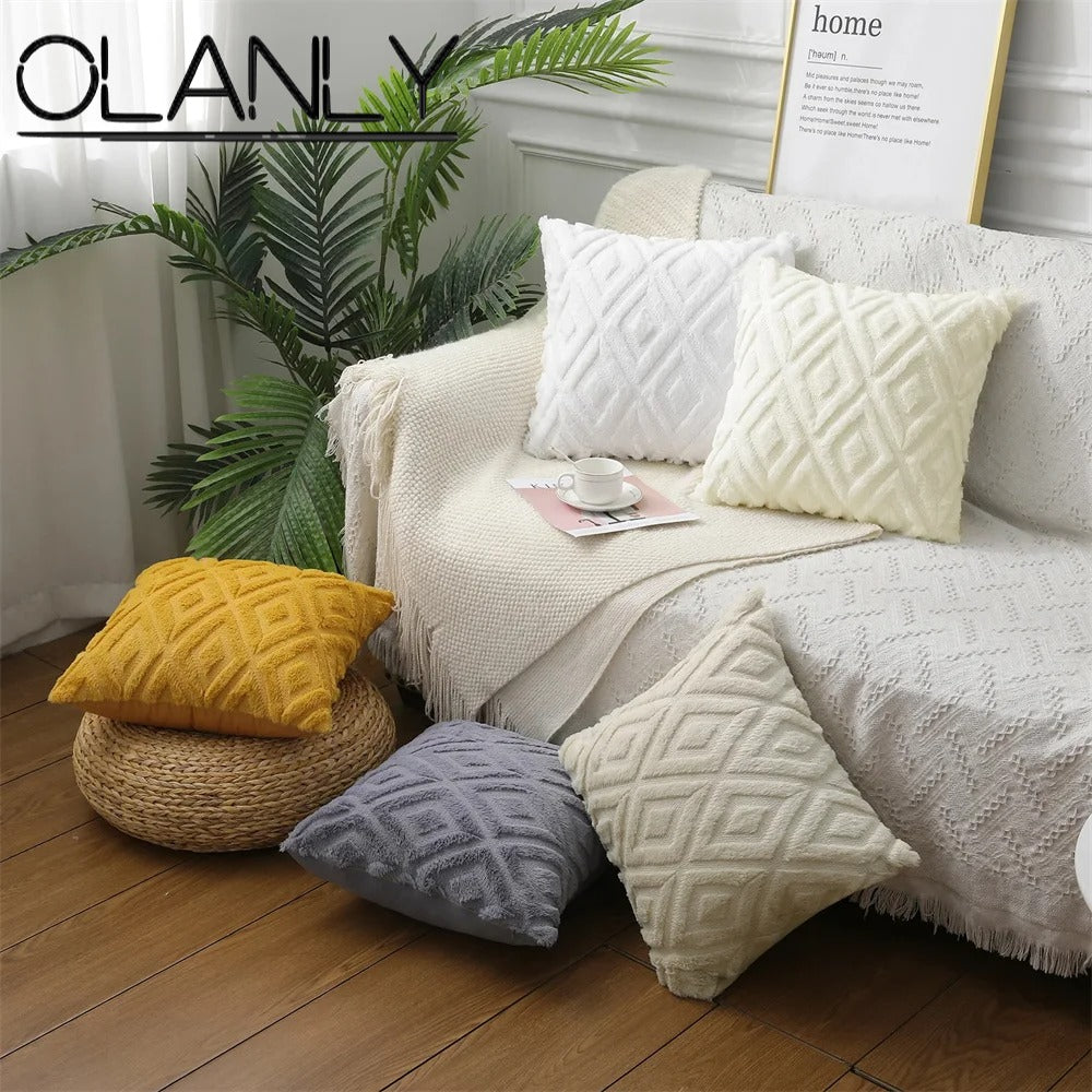 Olanly Square Plush Cushion Cover 3 3D Designs in a Variety of Colours - T.O.M.S Direct